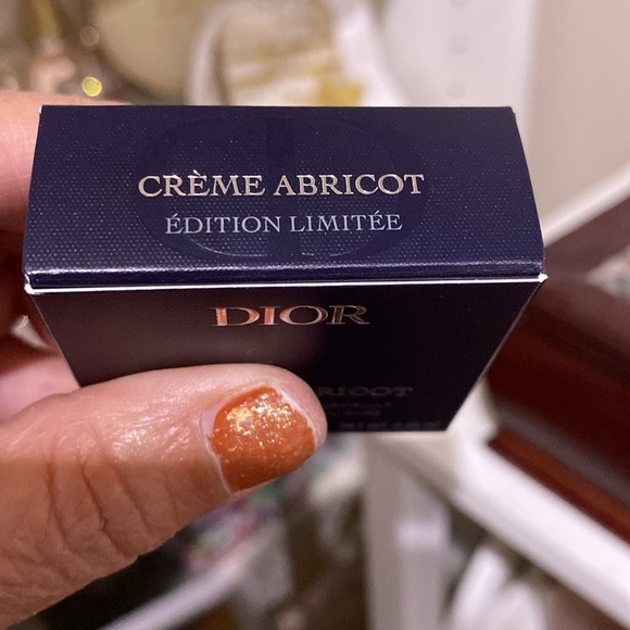 Dior Crème Abricot Nail Care - Limited Edition - Picture 6 of 9